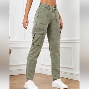 Olive green high Waist Flap Pocket Side Cargo Jeans W28 L32